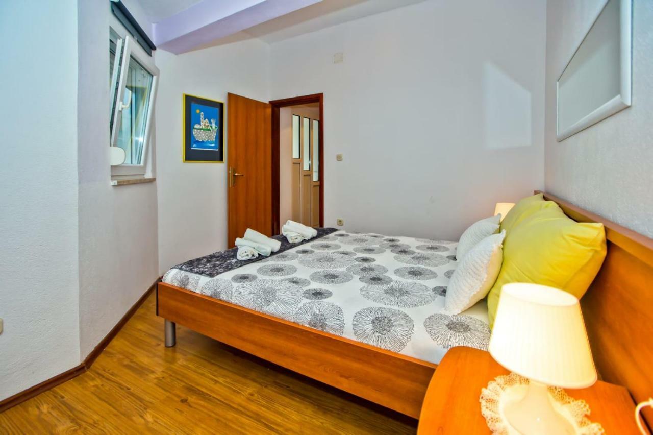 Apartments Bubalo Hvar Town Exterior foto