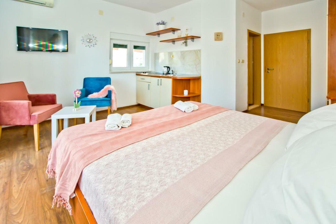 Apartments Bubalo Hvar Town Exterior foto
